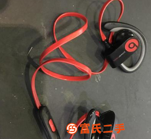 powerbeats2 wireless蓝牙耳机维修 线出油