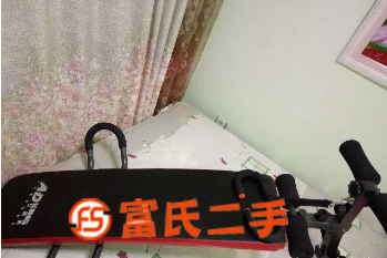 多功能健身器械，锻炼腹肌， 80元