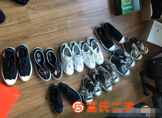 阿迪达斯匡威vans 低价转