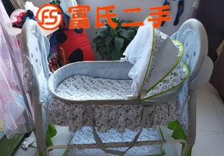 宝宝睡觉摇摇床  100元