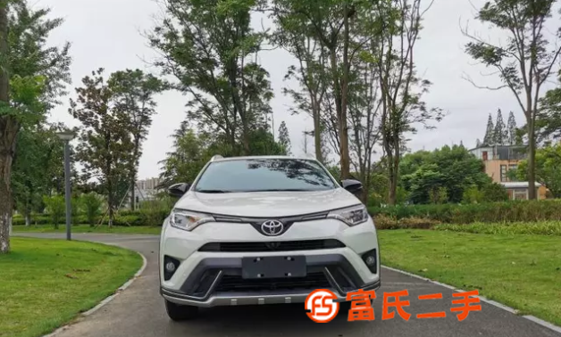 丰田RAV4 2019款 RAV4荣放 2.0 无级 两驱风