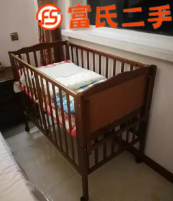 出售二手婴儿床  150元