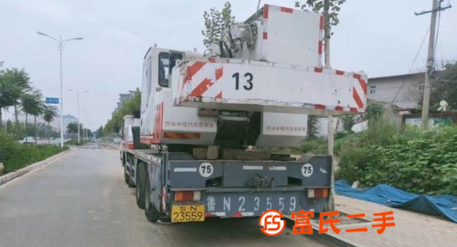 出售2009年中联25V5原车原版吊车