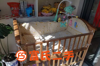 品牌婴儿床200转让