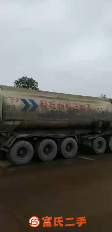 大量收购二手半挂车，各种尺寸后翻半挂车，侧翻半挂车