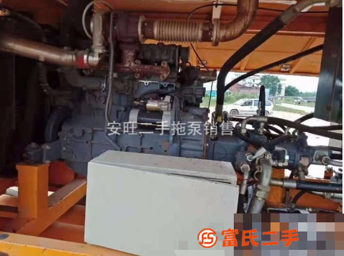 出售一台中联准新泵6013柴油拖泵 112kw