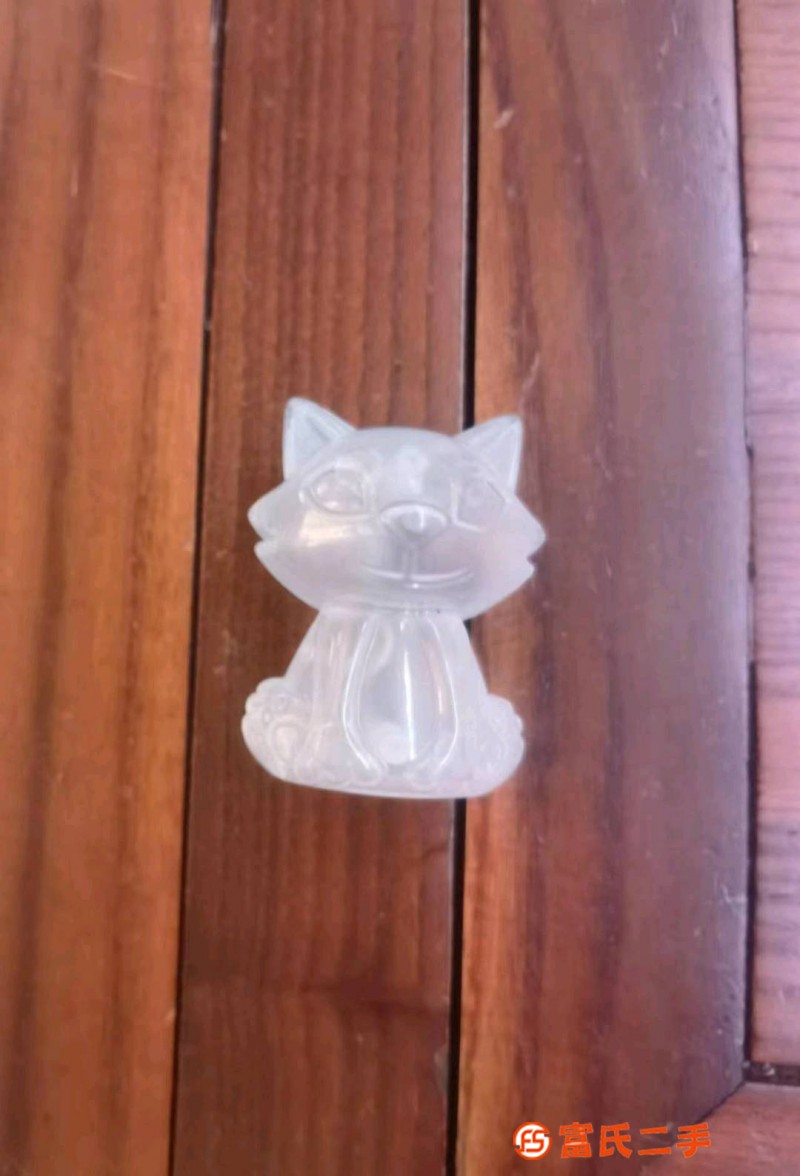 Mold for small toy cat