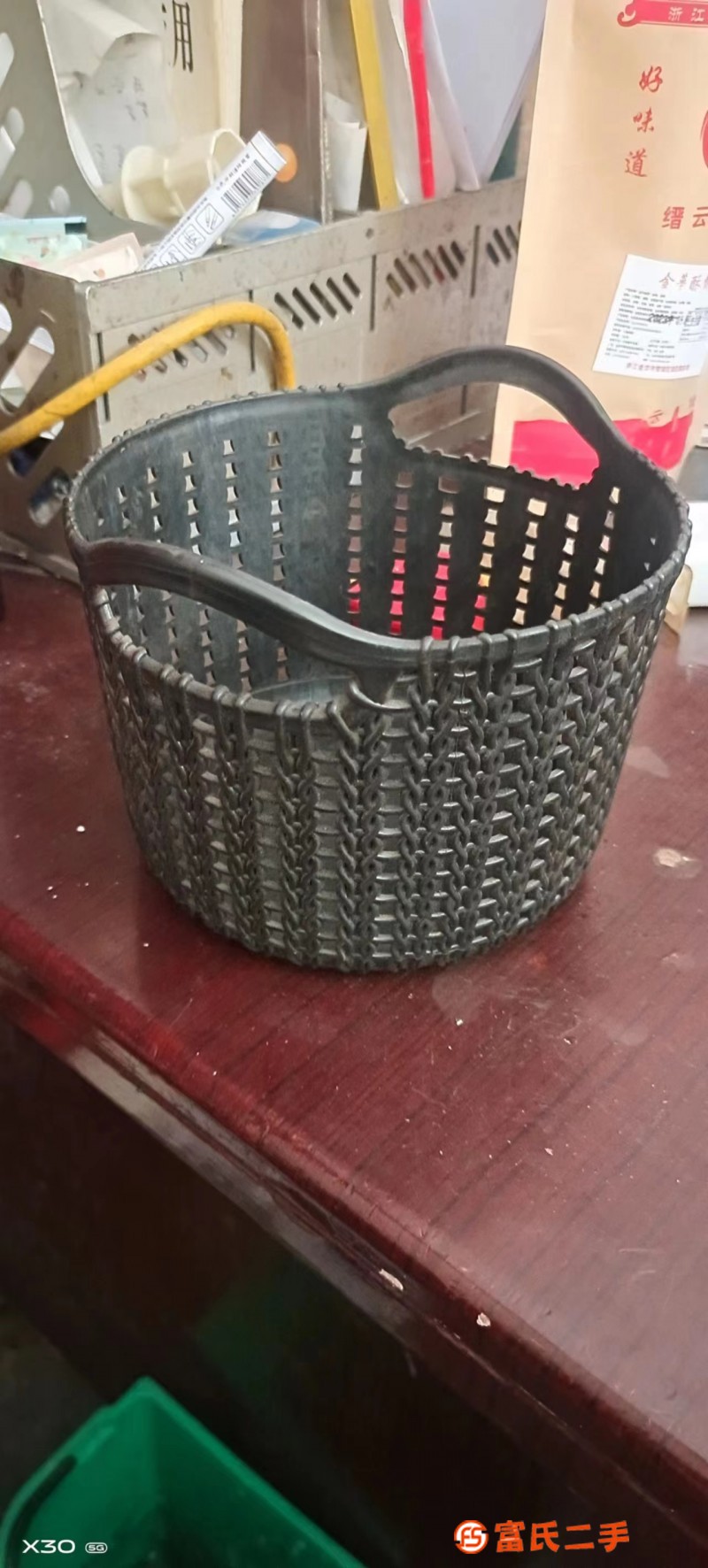 A small basket.Rattan Basket 王