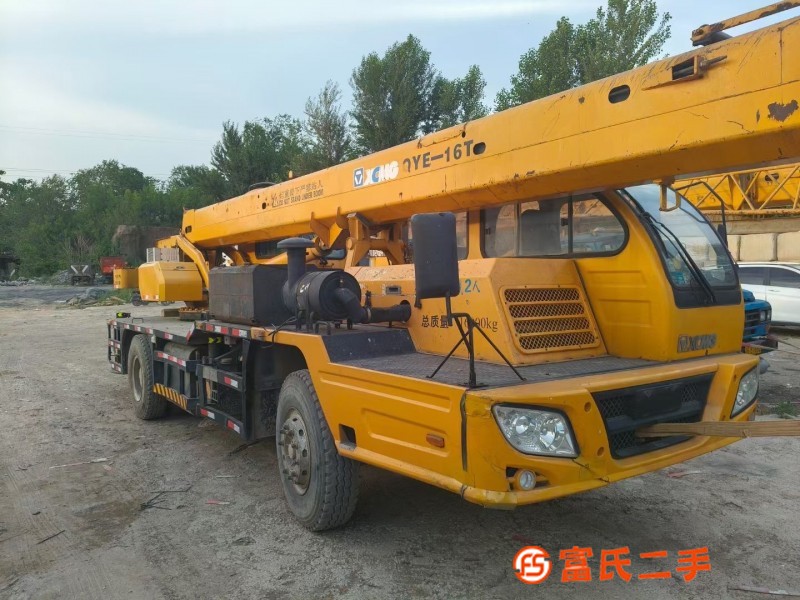 Sell XCMG 12 tons four sections in May 2014! The formalities are complete! Shanxi car owners! The ca