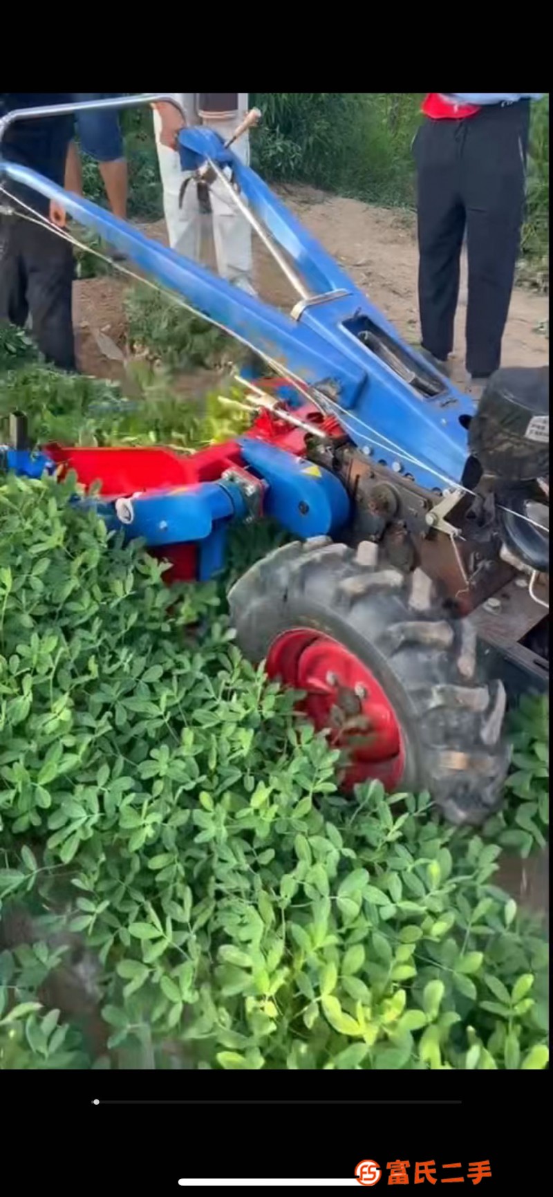 Single-row peanut harvester, walking mini-tiller, crawler general