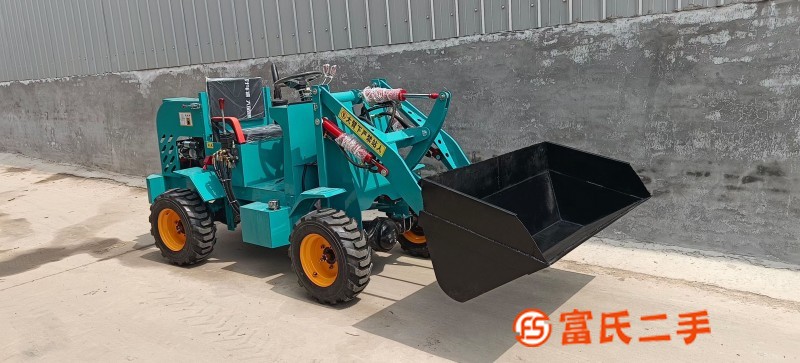 32 horsepower Changzhou diesel four-wheel forklift