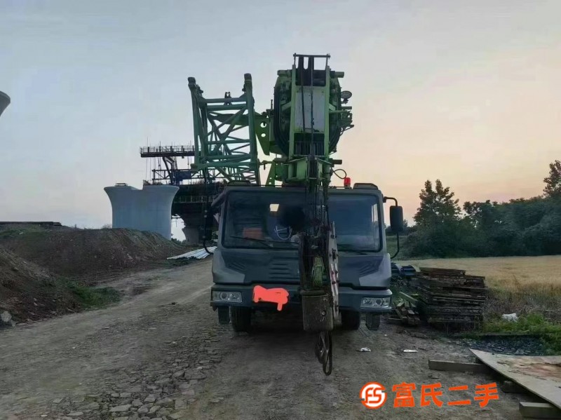 In September 2019, Zhonglian 251V! National five emissions! Top match! Operation room belt up! Origi