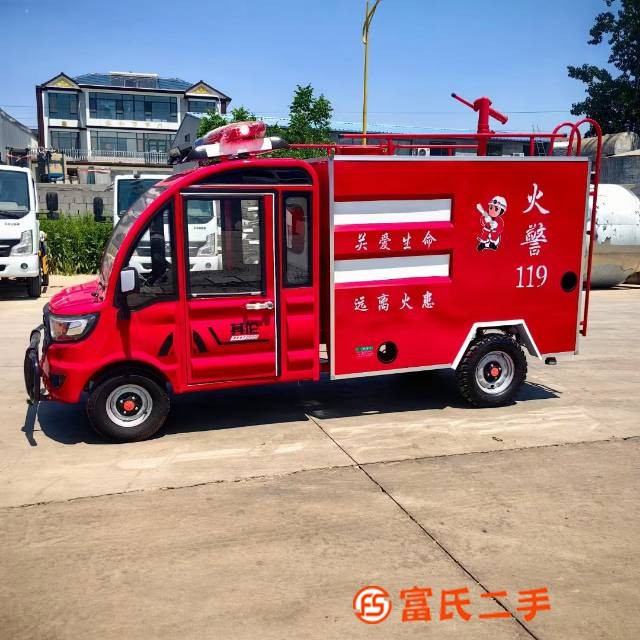 Electric four wheeled one square fire truck with a large quantity in stock