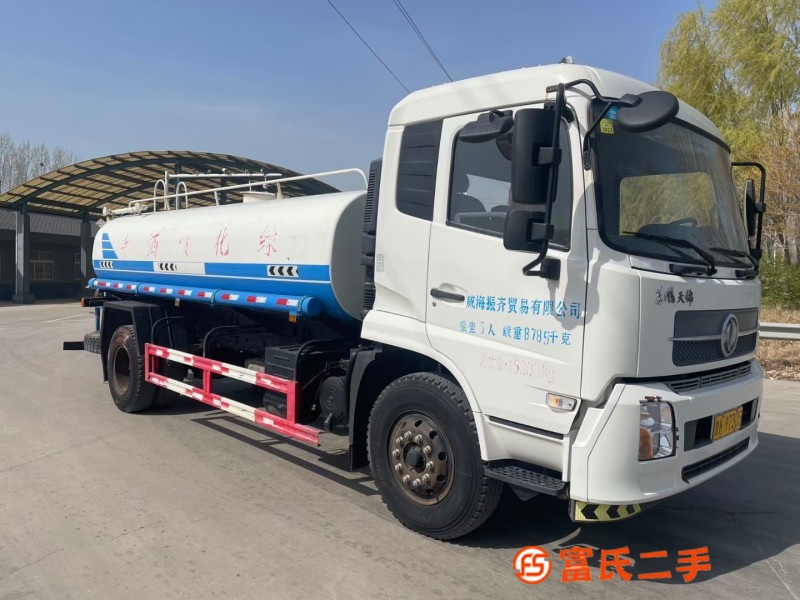 Arriving at home in 2019, Tianjin 12 square sprinkles water, with a 4.7 wheelbase, National V emissi