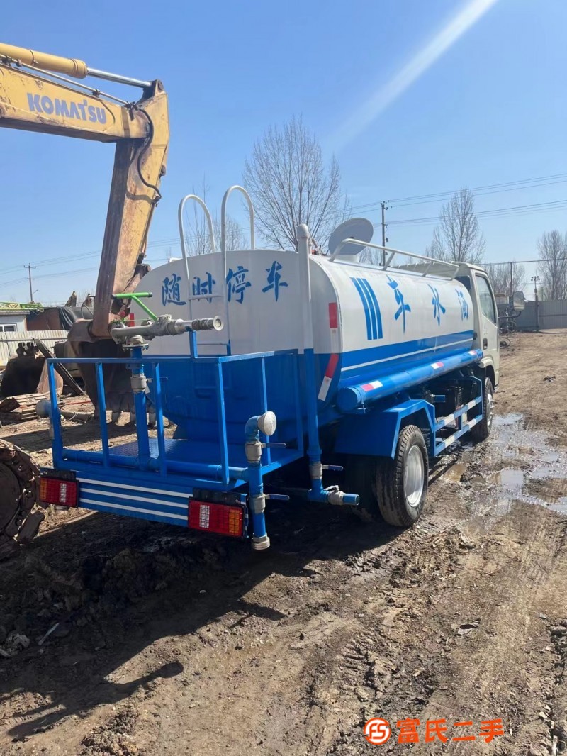 New car factory 5-ton sprinkler truck! 3000 km chassis! Air brake assist! New tanks, new pumps, new 