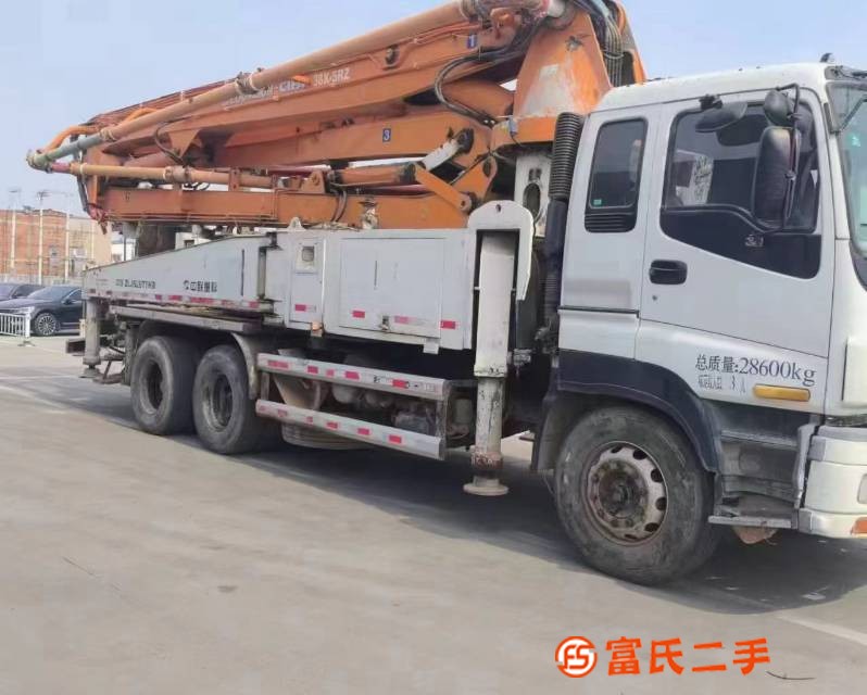 13 years old Zhonglian Isuzu boutique 38 meter one, complete procedures, ready to pick up at any tim