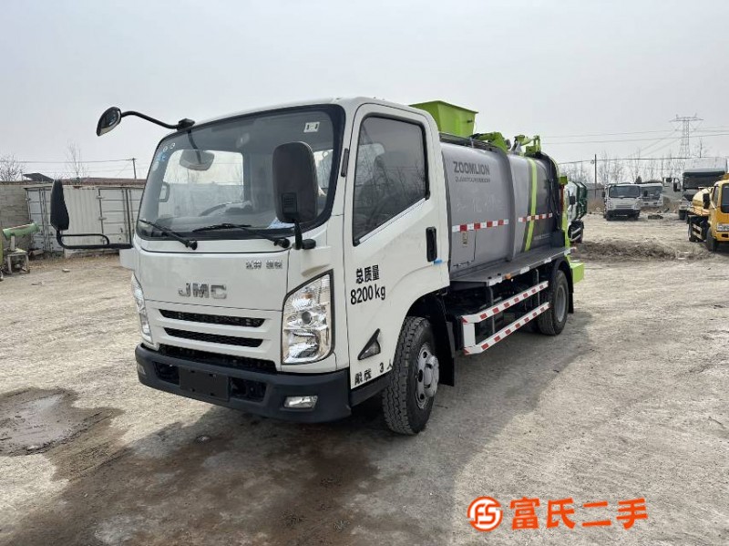 A pure inventory 8 cubic meter Zhonglian Heavy Industry Kitchen Garbage Truck at Daojia, currently s