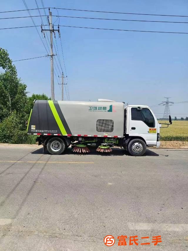 A new National VI 5073 Zhonglian Road Sweeper has arrived. Registered in August 2021, with a 4K Isuz