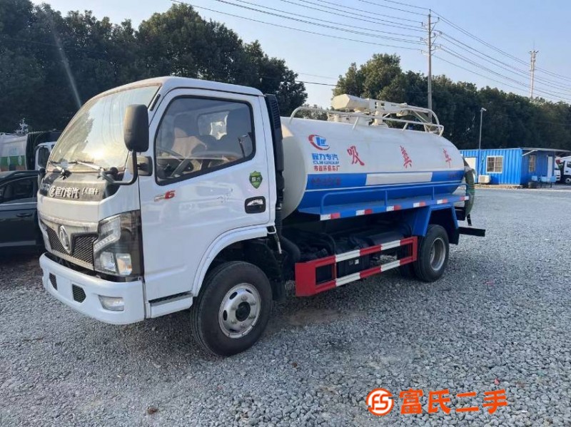 Got a 5-square suction truck, registered in December 2023, with 126 horsepower in Guoliu Yunnei and 