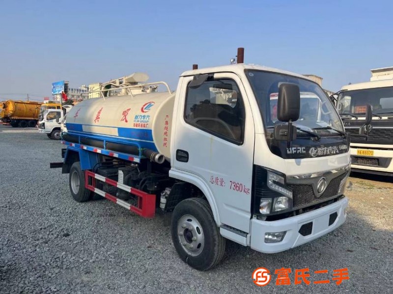 Got a 5-square suction truck, registered in December 2023, with 126 horsepower in Guoliu Yunnei and 